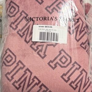 PINK Victoria's Secret Plush Blanket in Pink and Purple